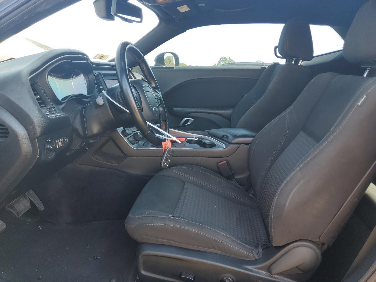 2018 Dodge Challenger Sxt VIN: 2C3CDZAG3JH321954 Lot: 81878055