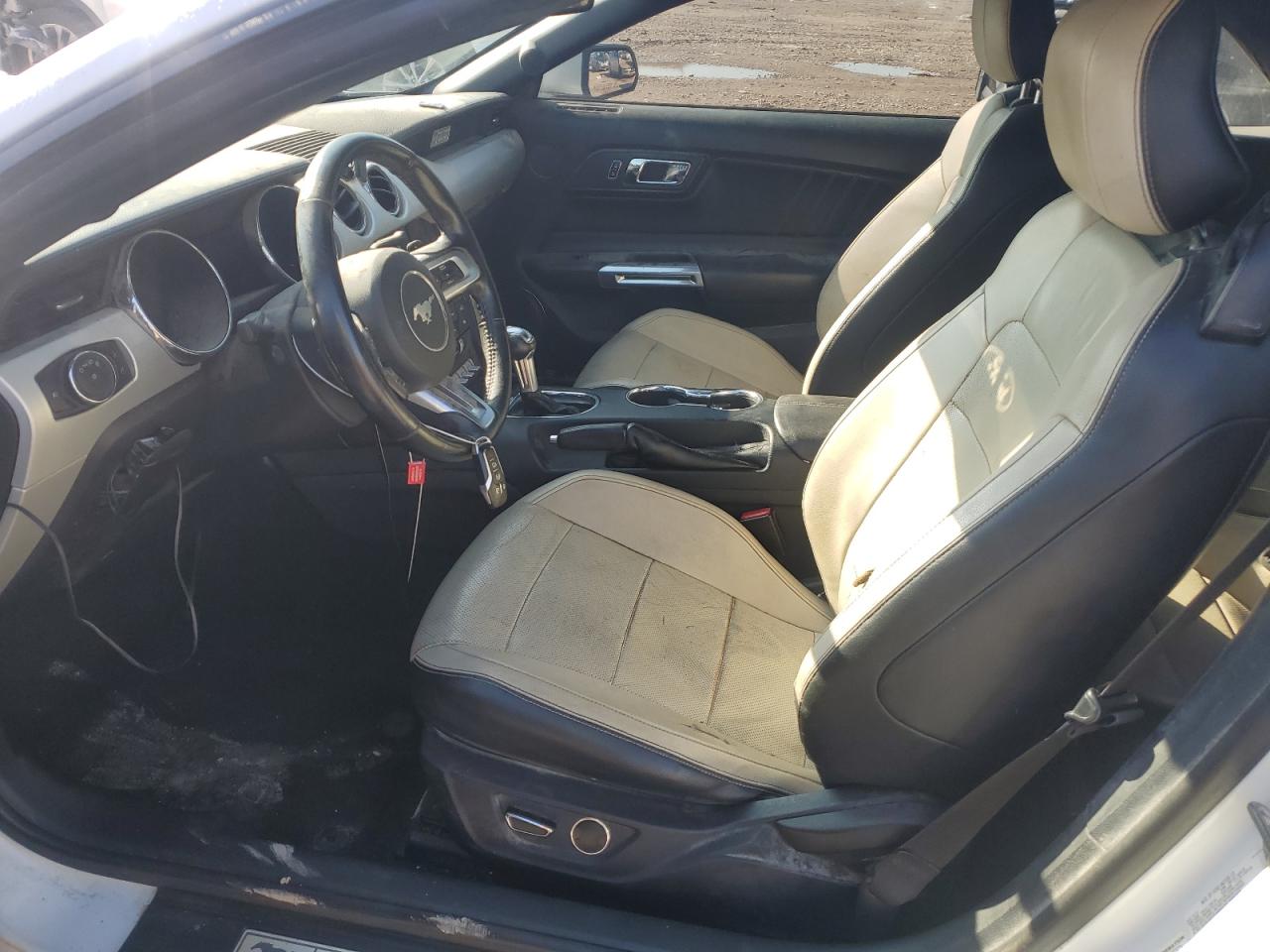 2015 Ford Mustang VIN: 1FATP8UH5F5352726 Lot: 81576805