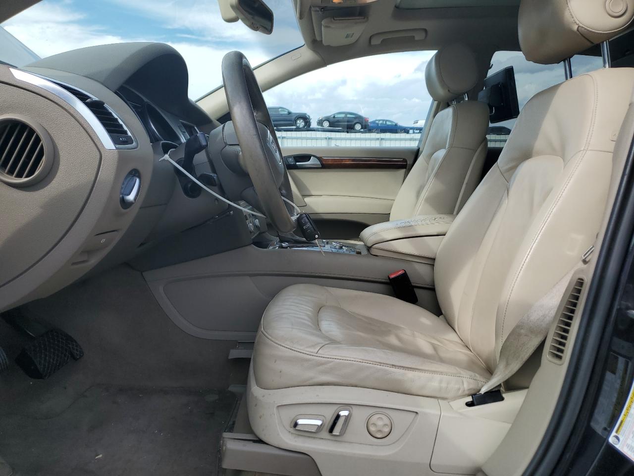 2013 Audi Q7 Premium Plus VIN: WA1LGAFE1DD014175 Lot: 82032385