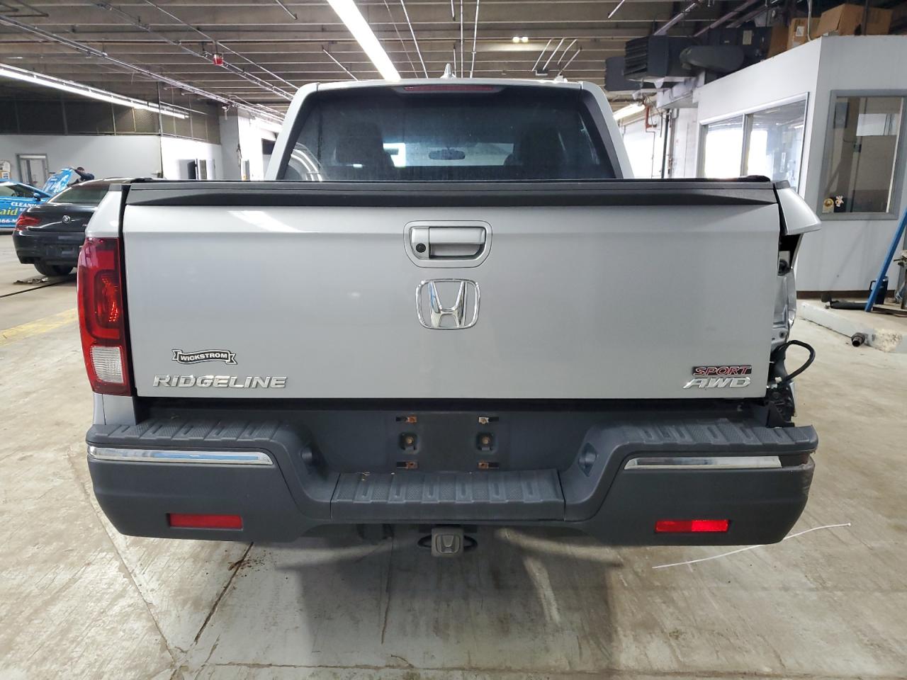 2018 Honda Ridgeline Sport VIN: 5FPYK3F19JB000717 Lot: 65201585