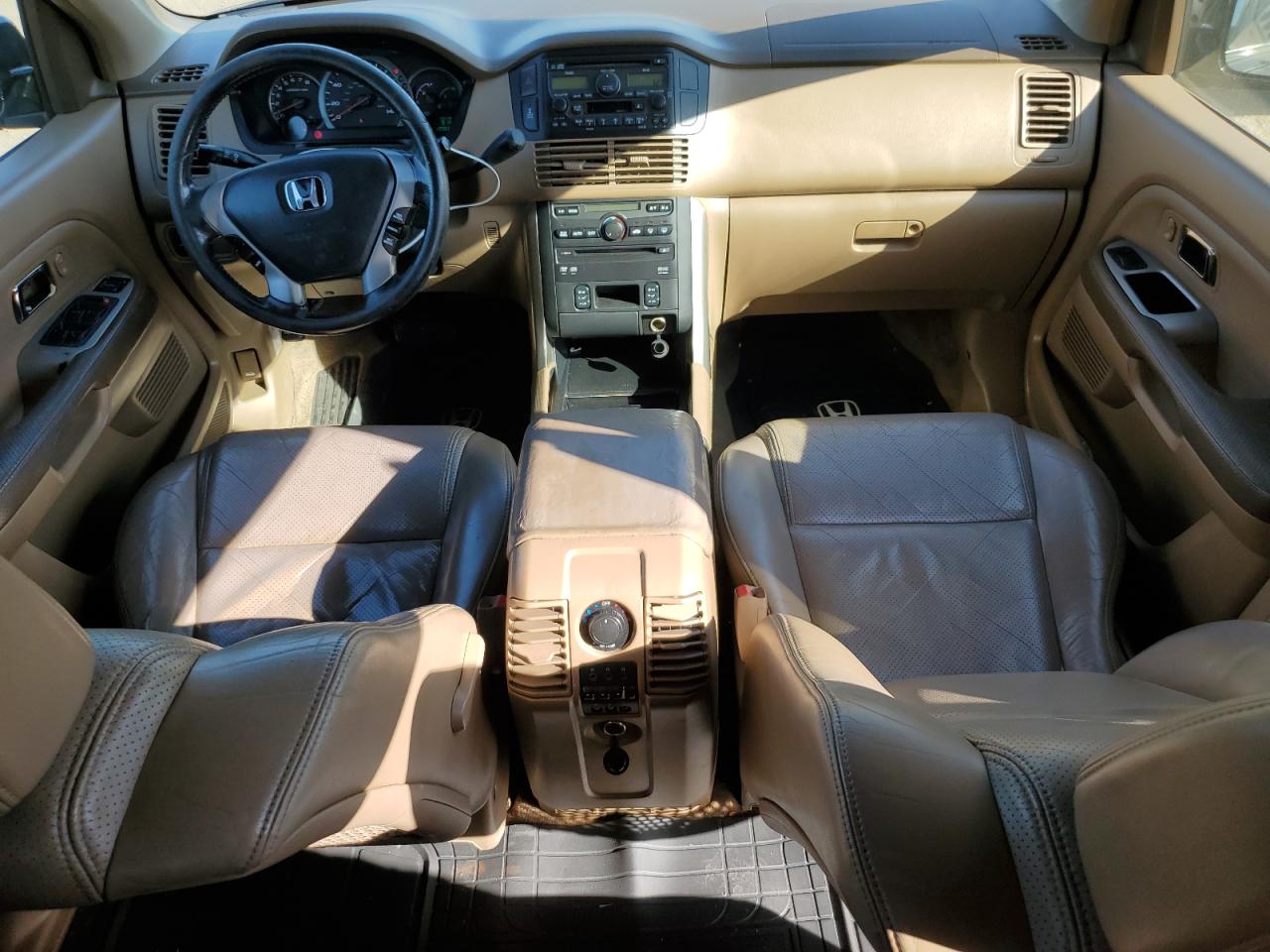 2004 Honda Pilot Exl VIN: 2HKYF18644H550858 Lot: 84262845