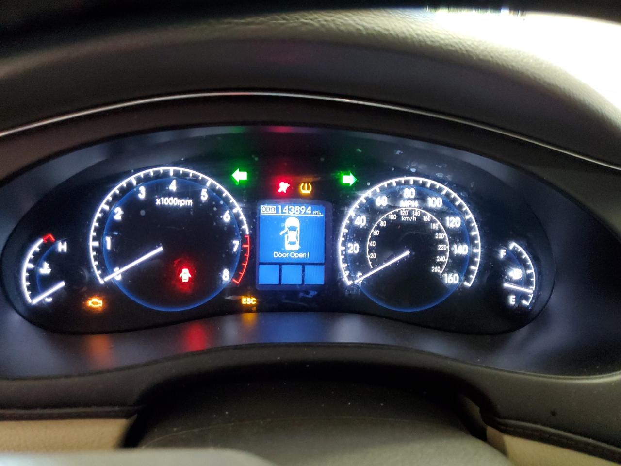 2009 Hyundai Genesis 3.8L VIN: KMHGC46E79U051304 Lot: 80304005