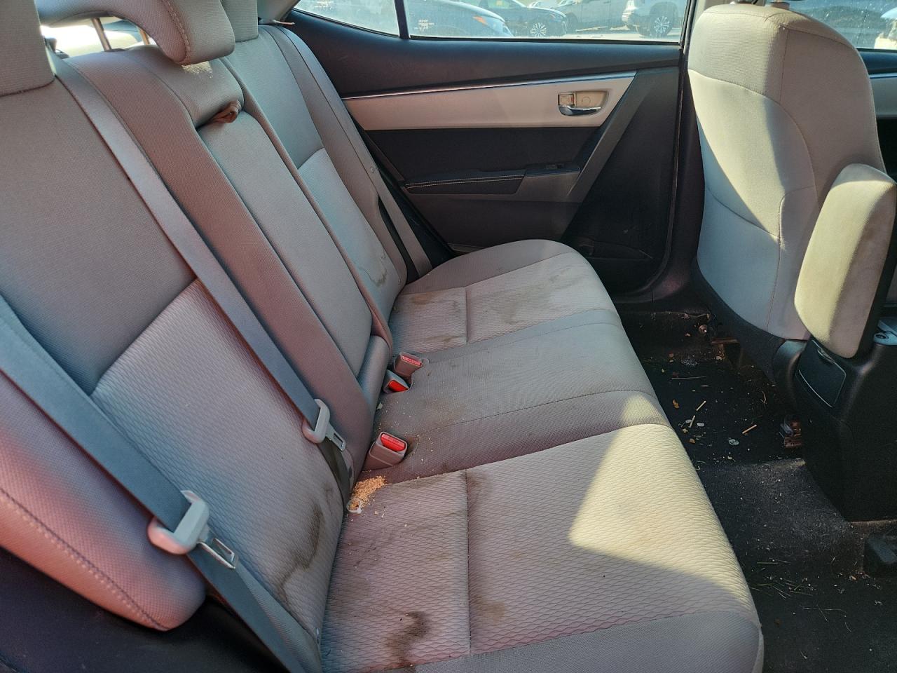 2015 Toyota Corolla L VIN: 2T1BURHE2FC335325 Lot: 84177105