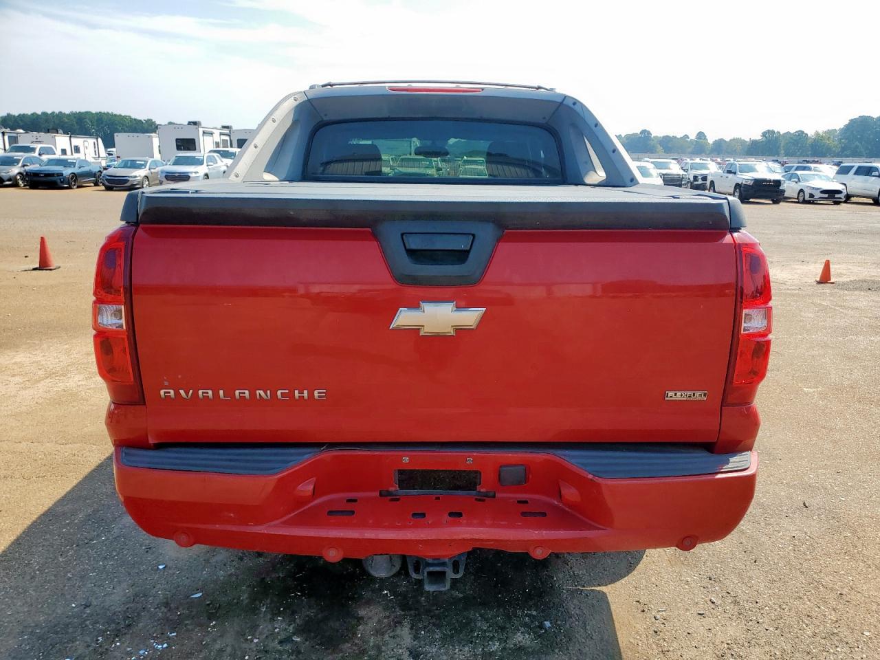 2011 Chevrolet Avalanche Lt VIN: 3GNMCFE03BG346179 Lot: 80681815