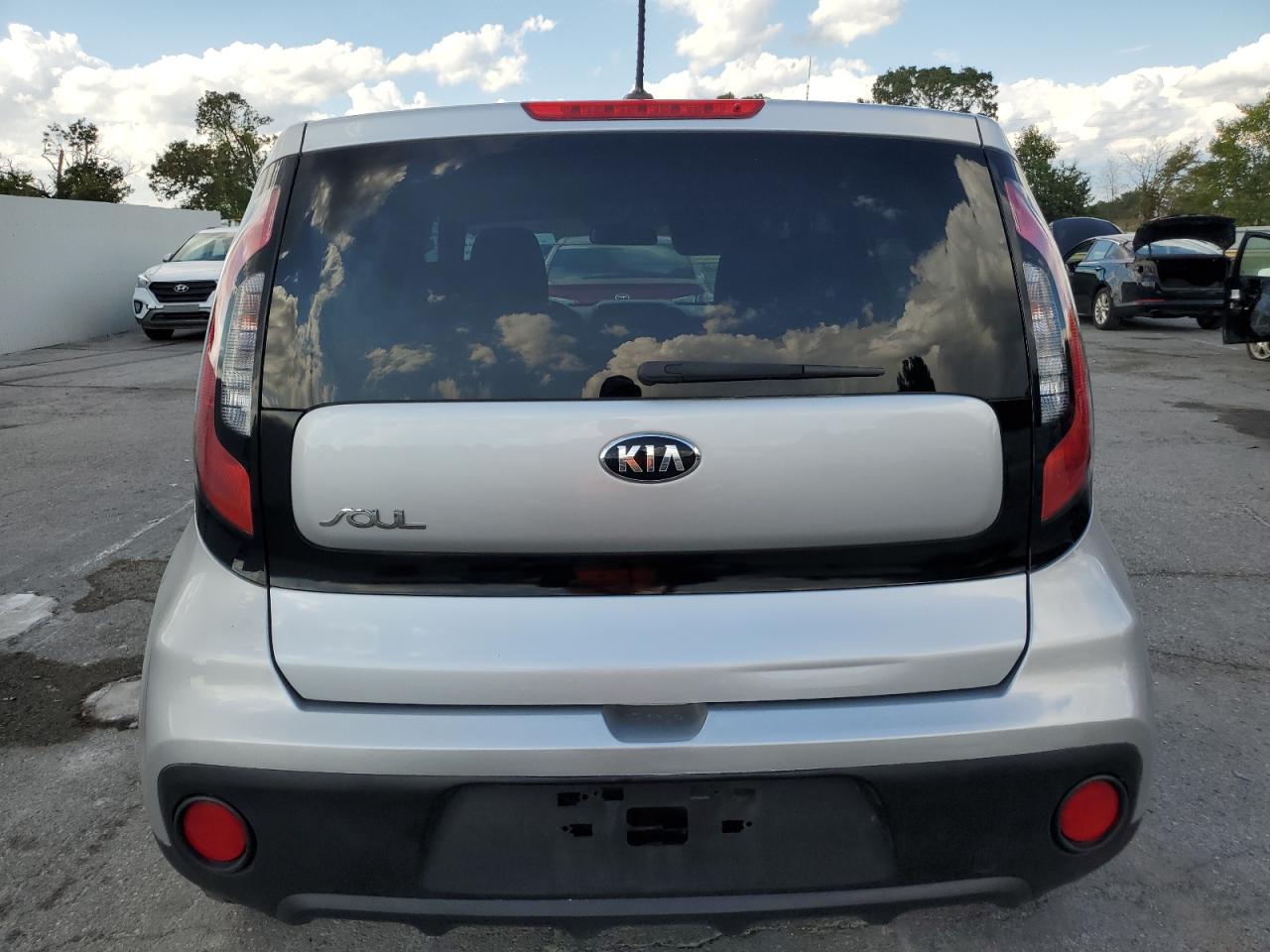 2018 Kia Soul VIN: KNDJN2A22J7615126 Lot: 81155885