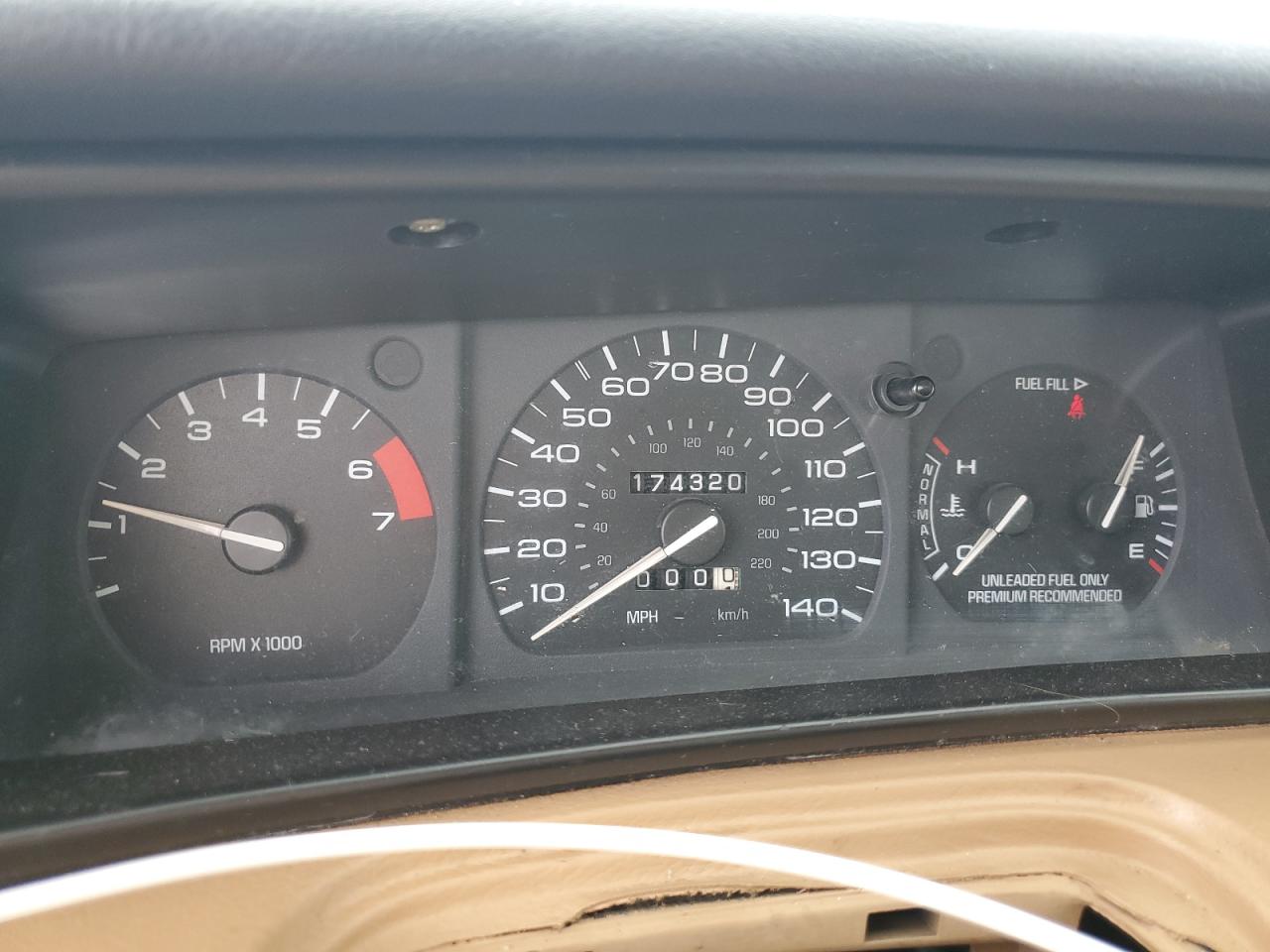 1994 Lincoln Mark Viii VIN: 1LNLM91V3RY784541 Lot: 82037595