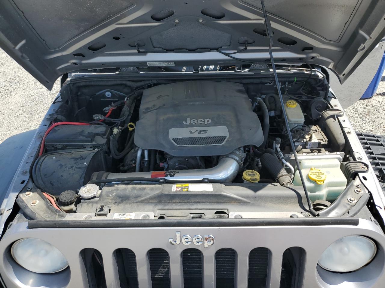 2014 Jeep Wrangler Unlimited Sport VIN: 1C4BJWDG5EL121340 Lot: 71253675