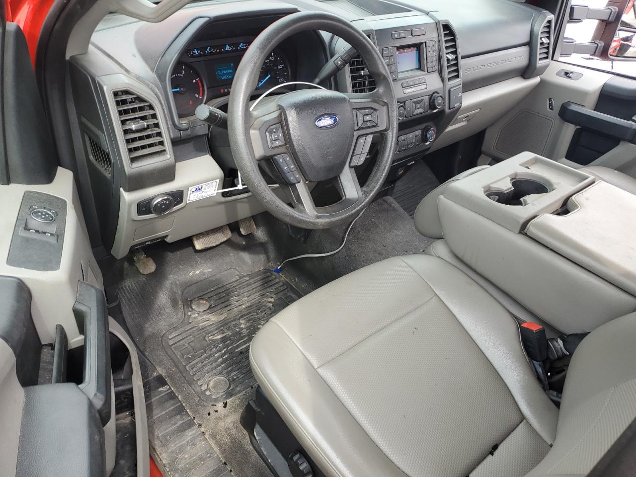 2020 Ford F550 Super Duty VIN: 1FDUF5HT2LDA08637 Lot: 84410845