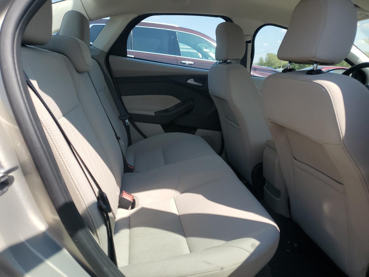 2015 Ford Focus Se VIN: 1FADP3F24FL217488 Lot: 81296295