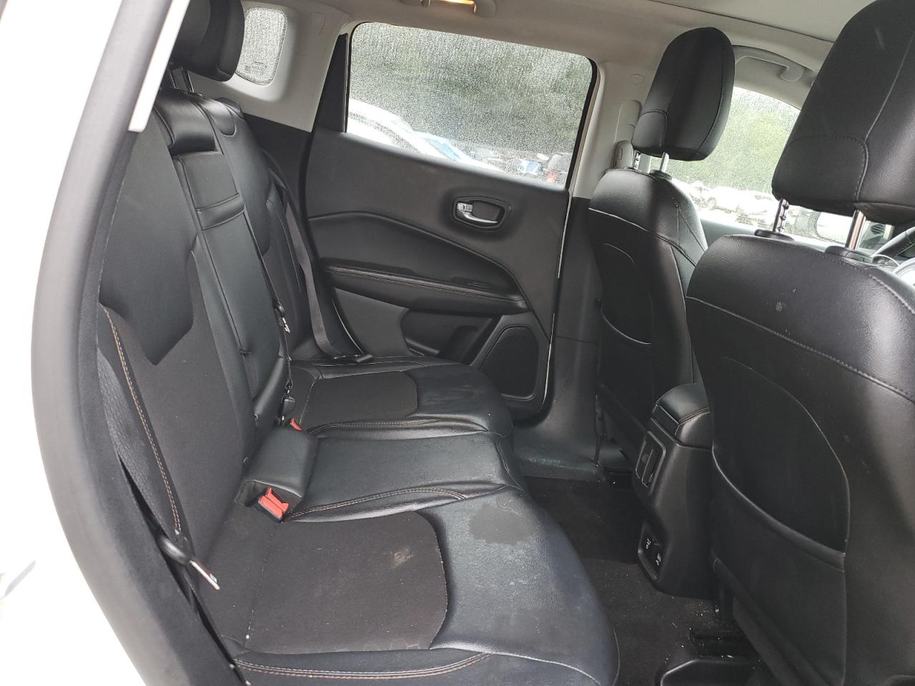 2018 Jeep Compass Latitude VIN: 3C4NJDBB8JT313665 Lot: 71706955