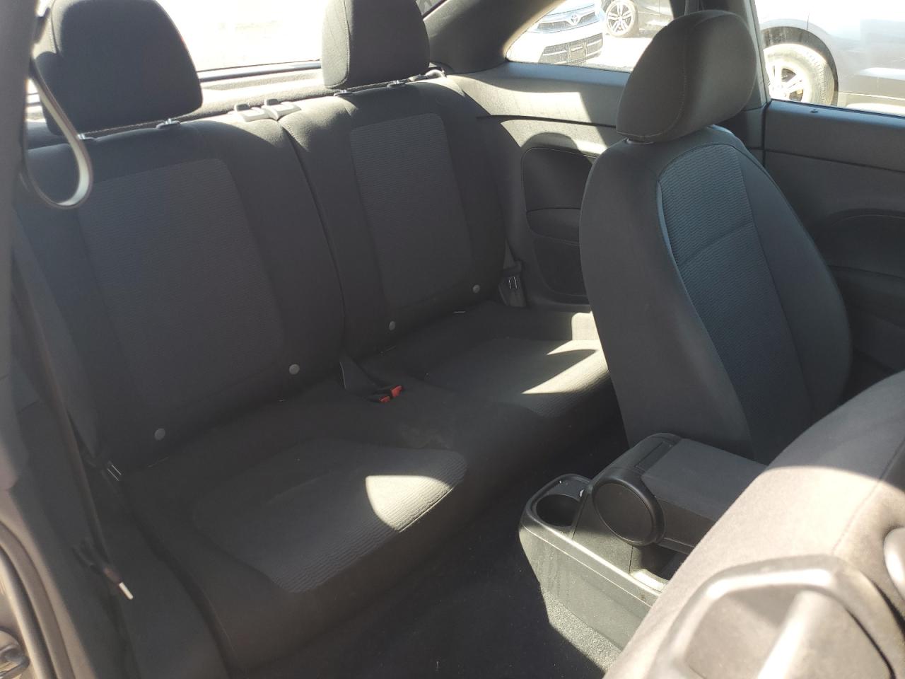 2013 Volkswagen Beetle VIN: 3VWFP7AT0DM645089 Lot: 69564895