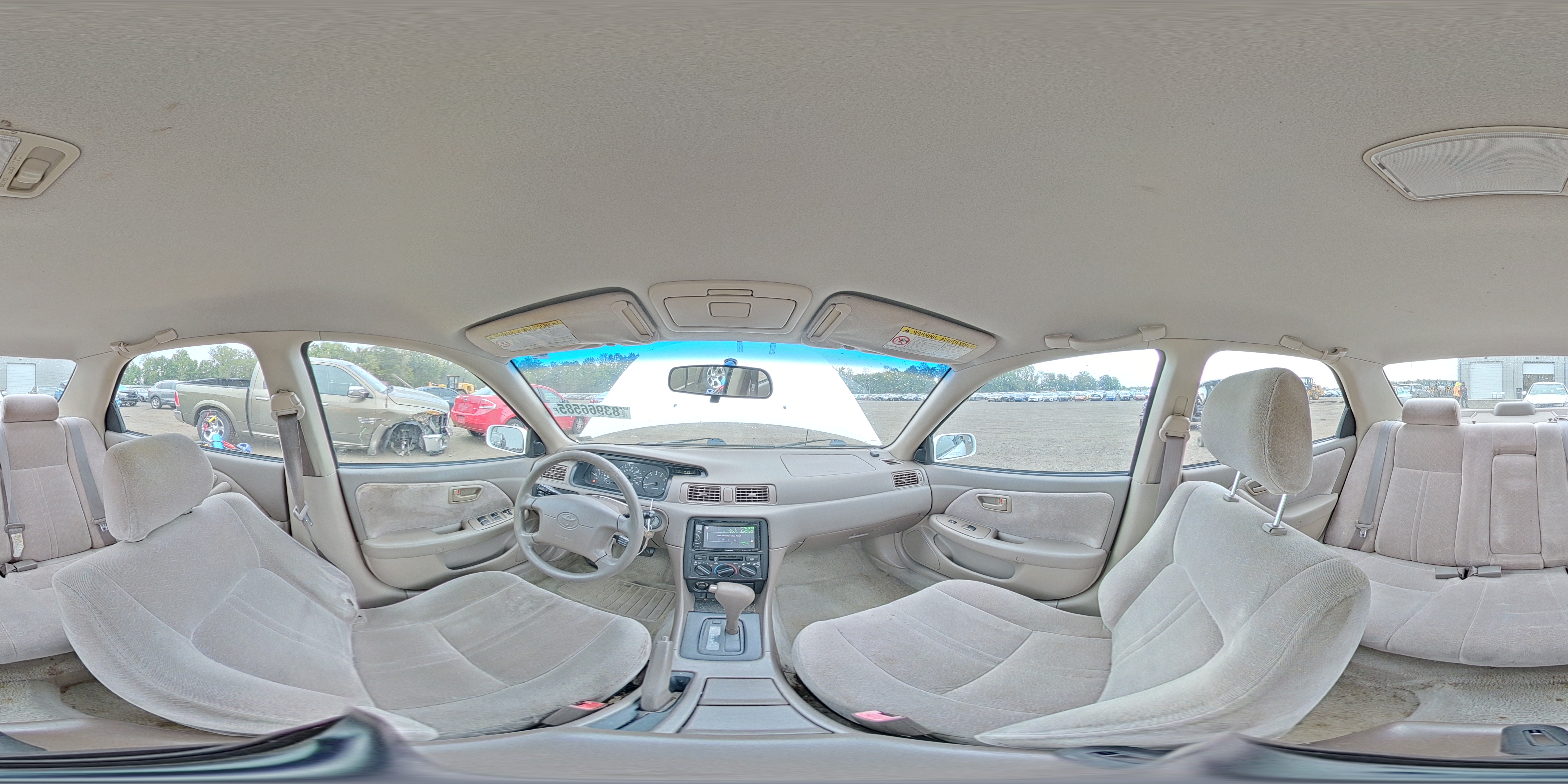 1999 Toyota Camry Le VIN: JT2BG22KXX0272539 Lot: 83966585