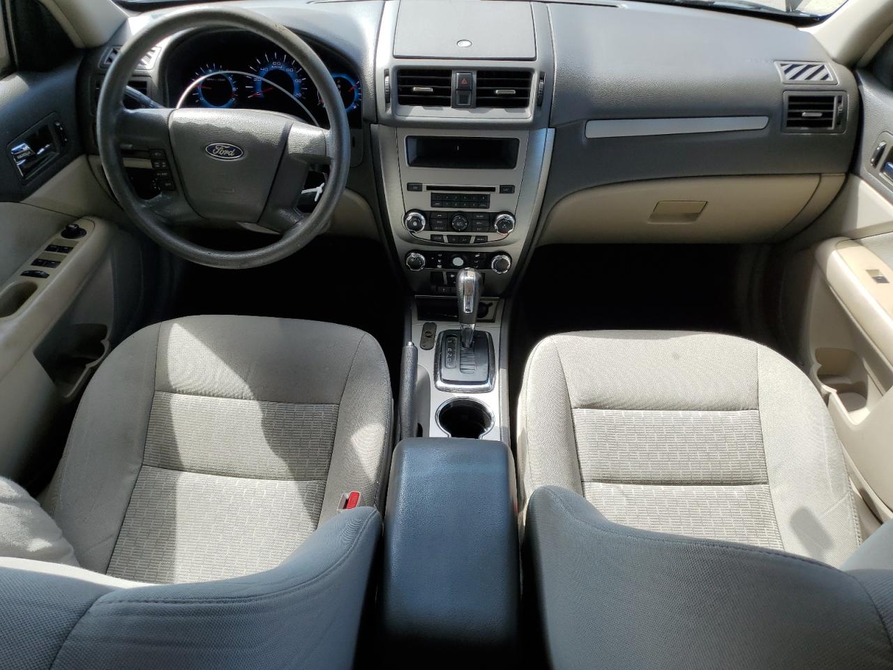 2010 Ford Fusion S VIN: 3FAHP0GA3AR326170 Lot: 81733275