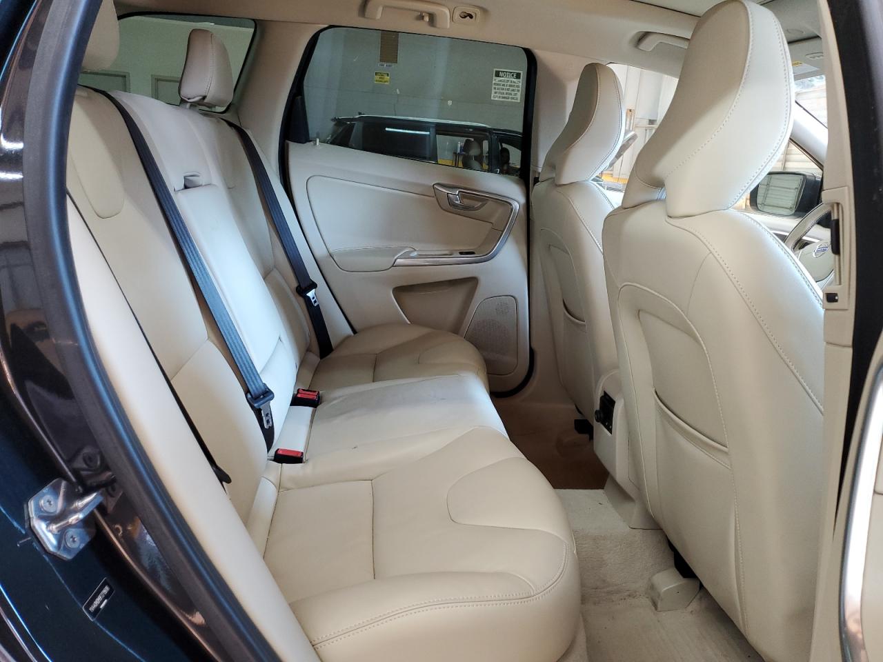 2015 Volvo Xc60 T5 Platinum VIN: YV440MDM9F2719618 Lot: 83755895