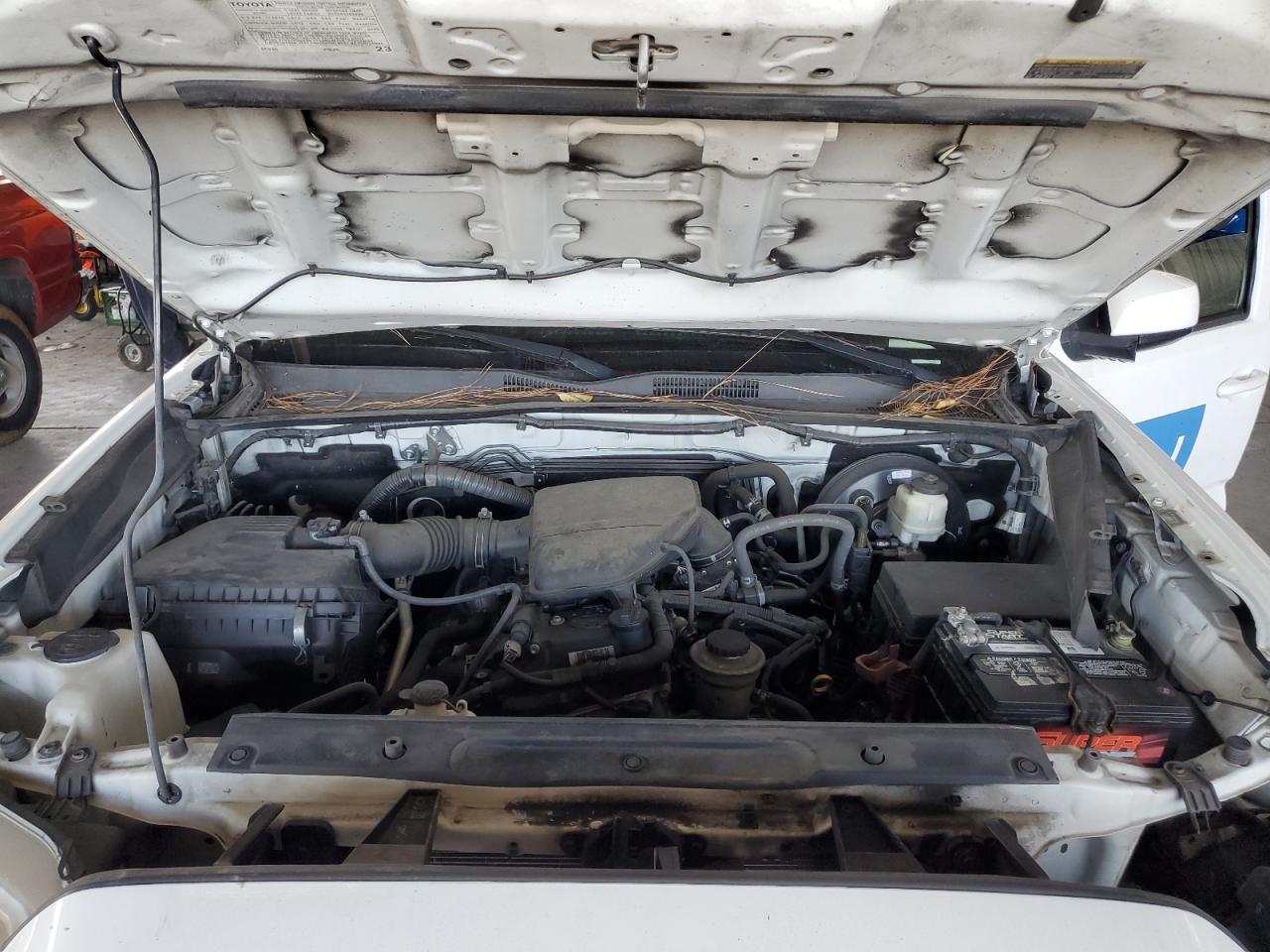 2017 Toyota Tacoma Access Cab VIN: 5TFRX5GN8HX092138 Lot: 81086365