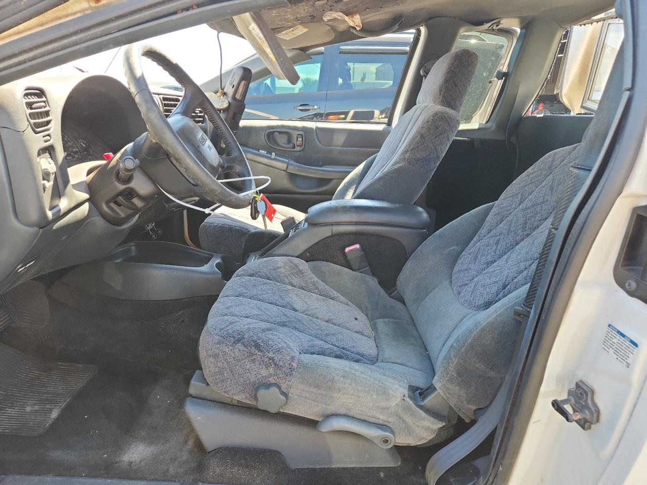 2002 GMC Sonoma VIN: 1GTCS19W328112543 Lot: 71814135