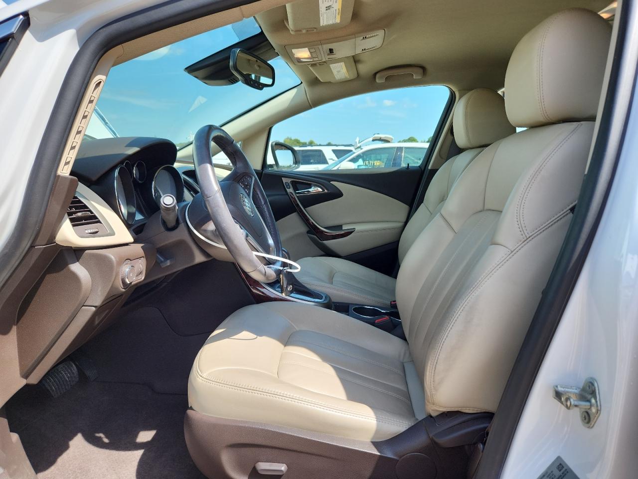 2014 Buick Verano VIN: 1G4PS5SK0E4220688 Lot: 72018295