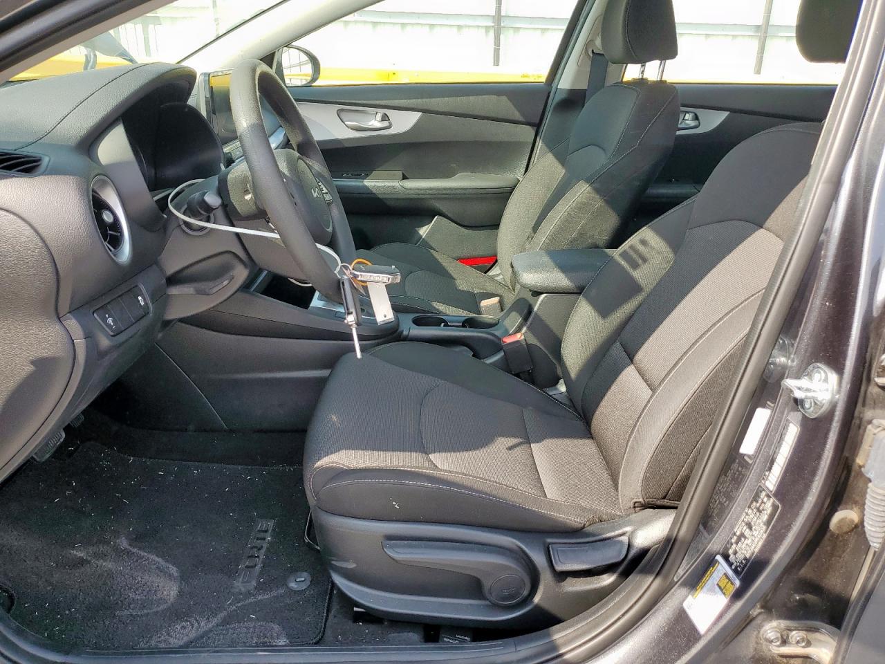 2024 Kia Forte Lx VIN: 3KPF24AD2RE823658 Lot: 81028535