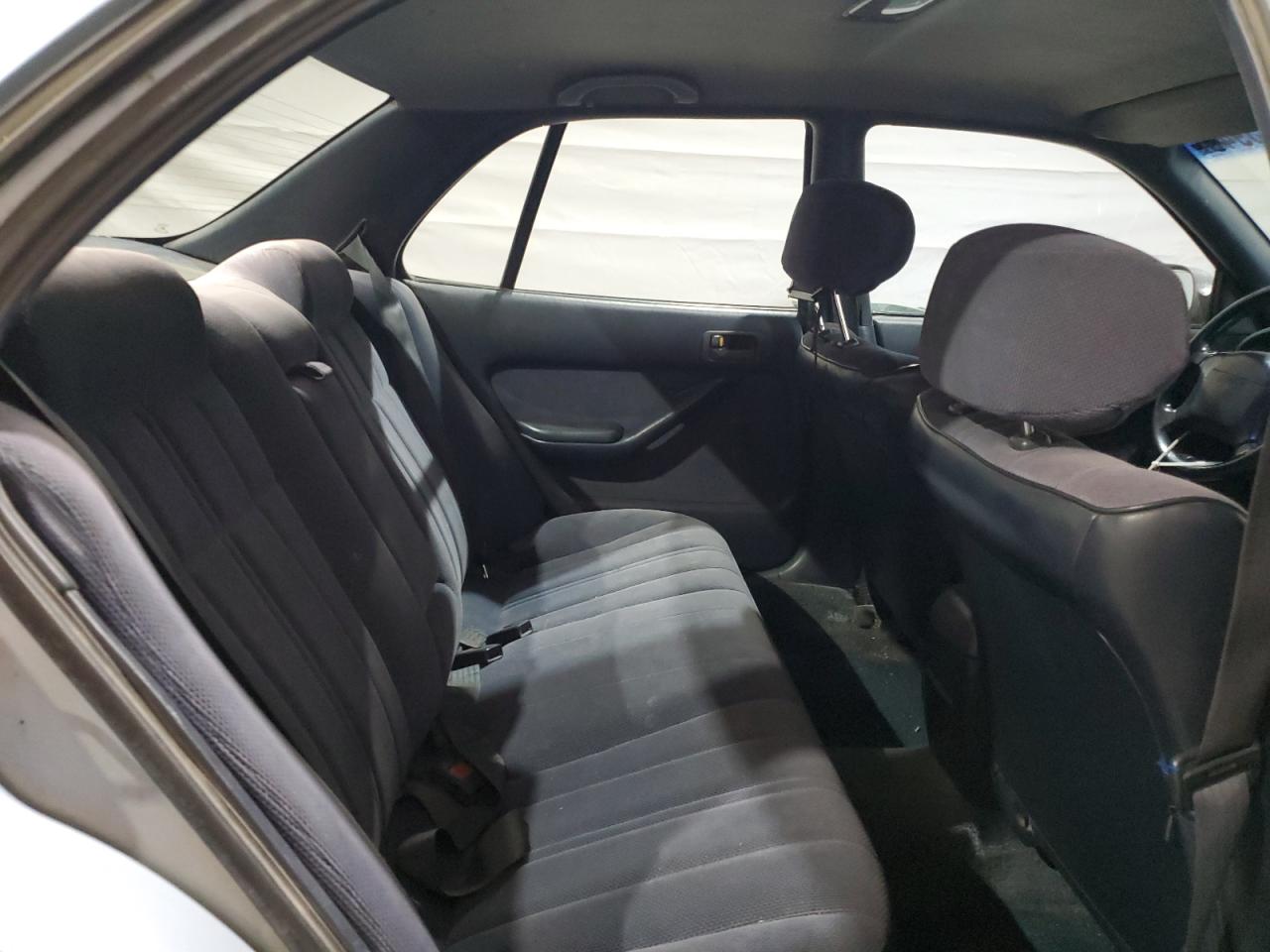 1992 Toyota Camry Dlx VIN: 4T1SK11E8NU033763 Lot: 71213945