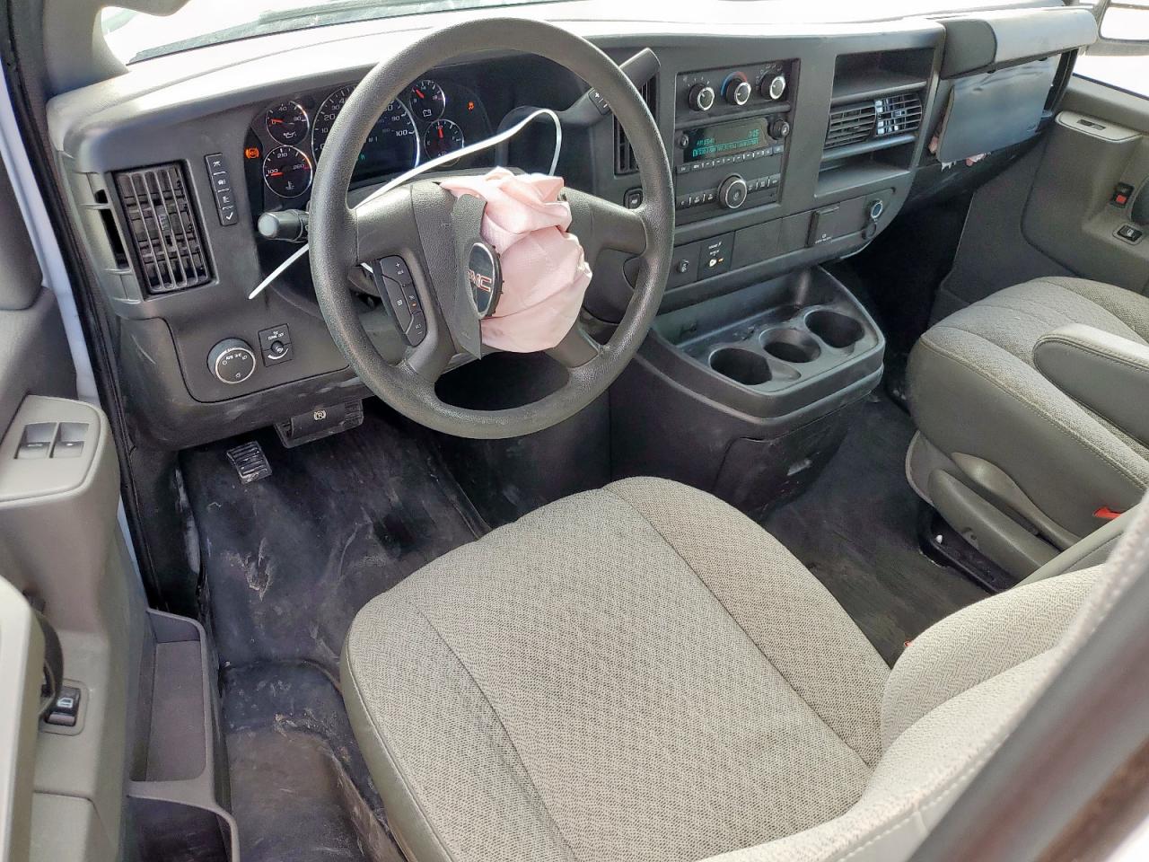 2017 GMC Savana G2500 VIN: 1GTW7AFF2H1296443 Lot: 81835715