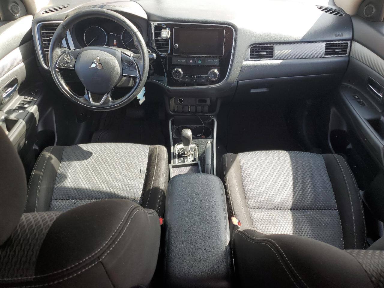 2018 Mitsubishi Outlander Se VIN: JA4AD3A38JZ041292 Lot: 83993865