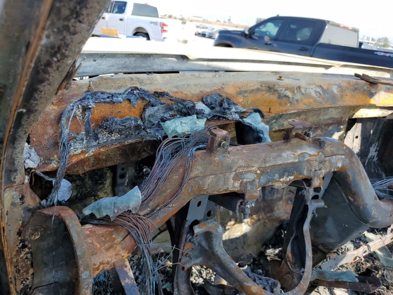 2010 Chevrolet Silverado C1500 Ls VIN: 3GCRCREA2AG285012 Lot: 84422235