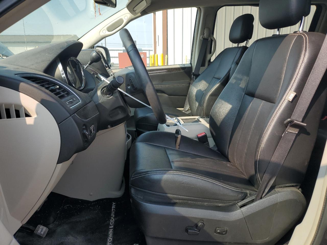 2014 Chrysler Town & Country Touring VIN: 2C4RC1BG2ER464497 Lot: 80112645