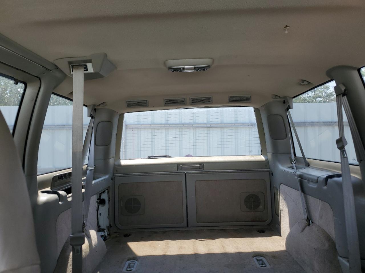 2000 Chevrolet Astro VIN: 1GNDM19W7YB211688 Lot: 71681875