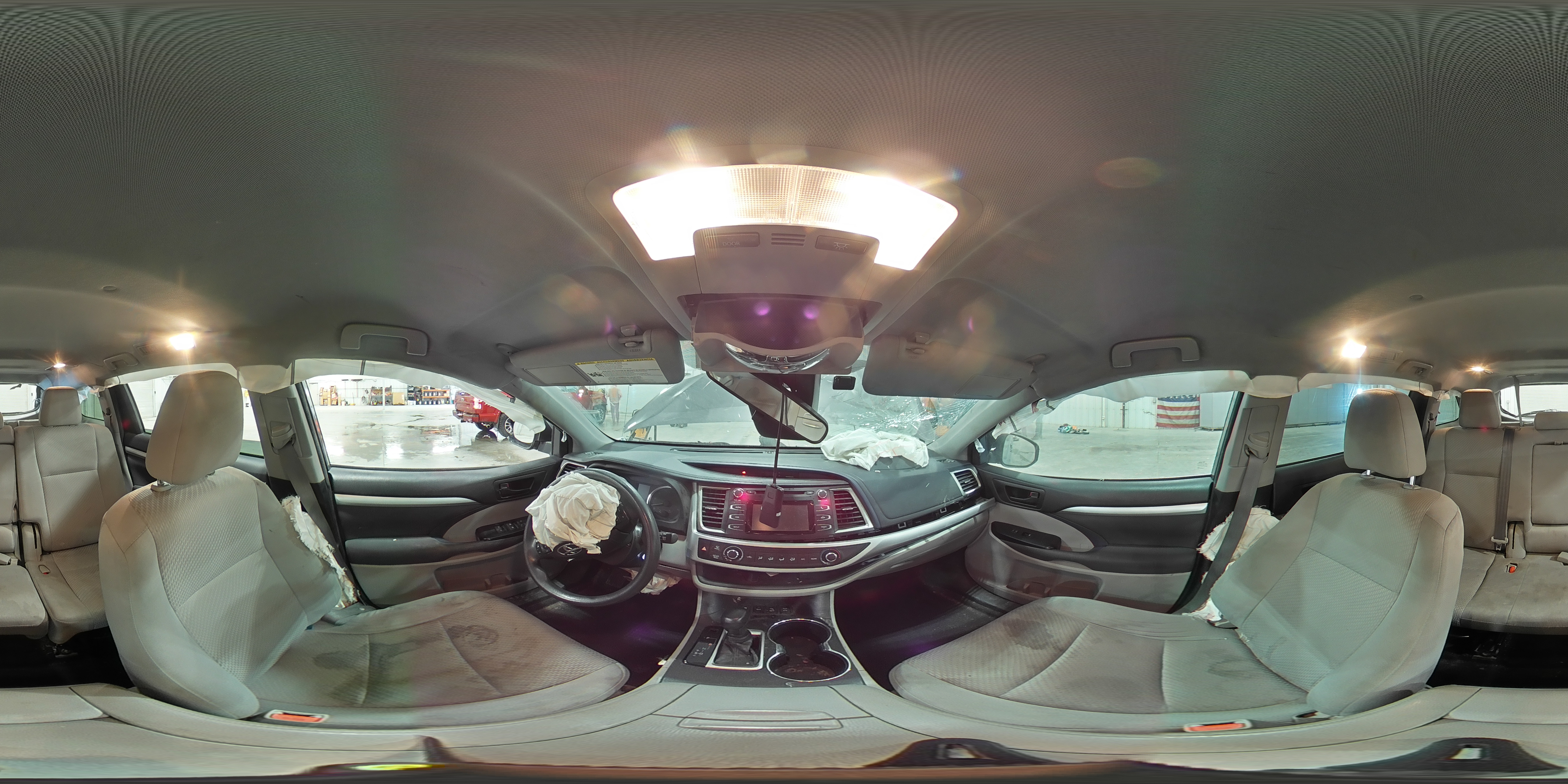 2018 Toyota Highlander Le VIN: 5TDBZRFH7JS854658 Lot: 82142605