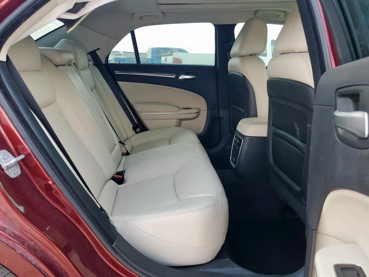 2018 Chrysler 300 Touring VIN: 2C3CCAAG4JH201682 Lot: 81271525