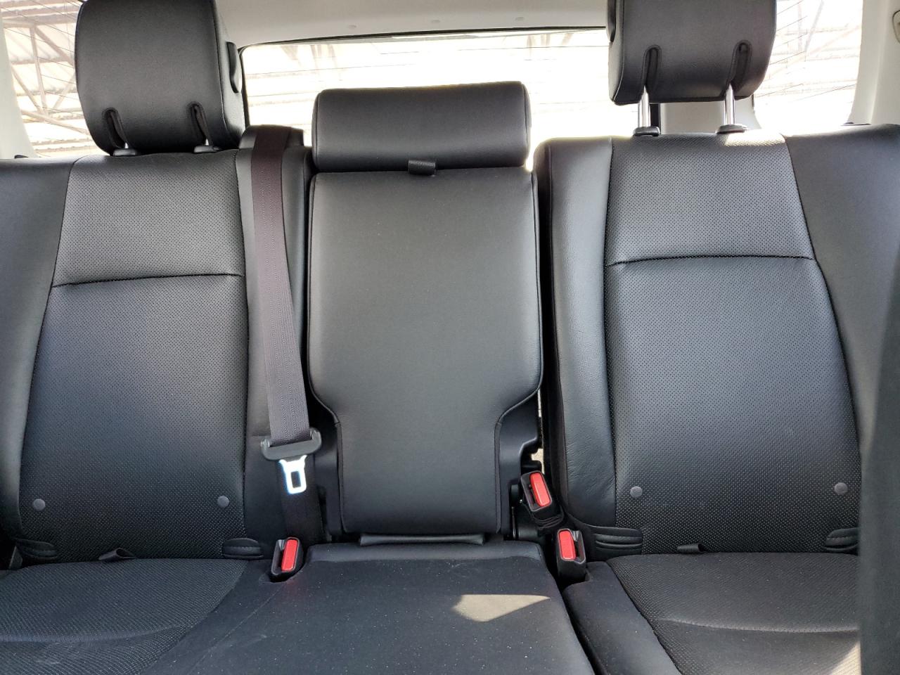 2019 Toyota 4Runner Sr5 VIN: JTEZU5JR4K5211144 Lot: 81562865