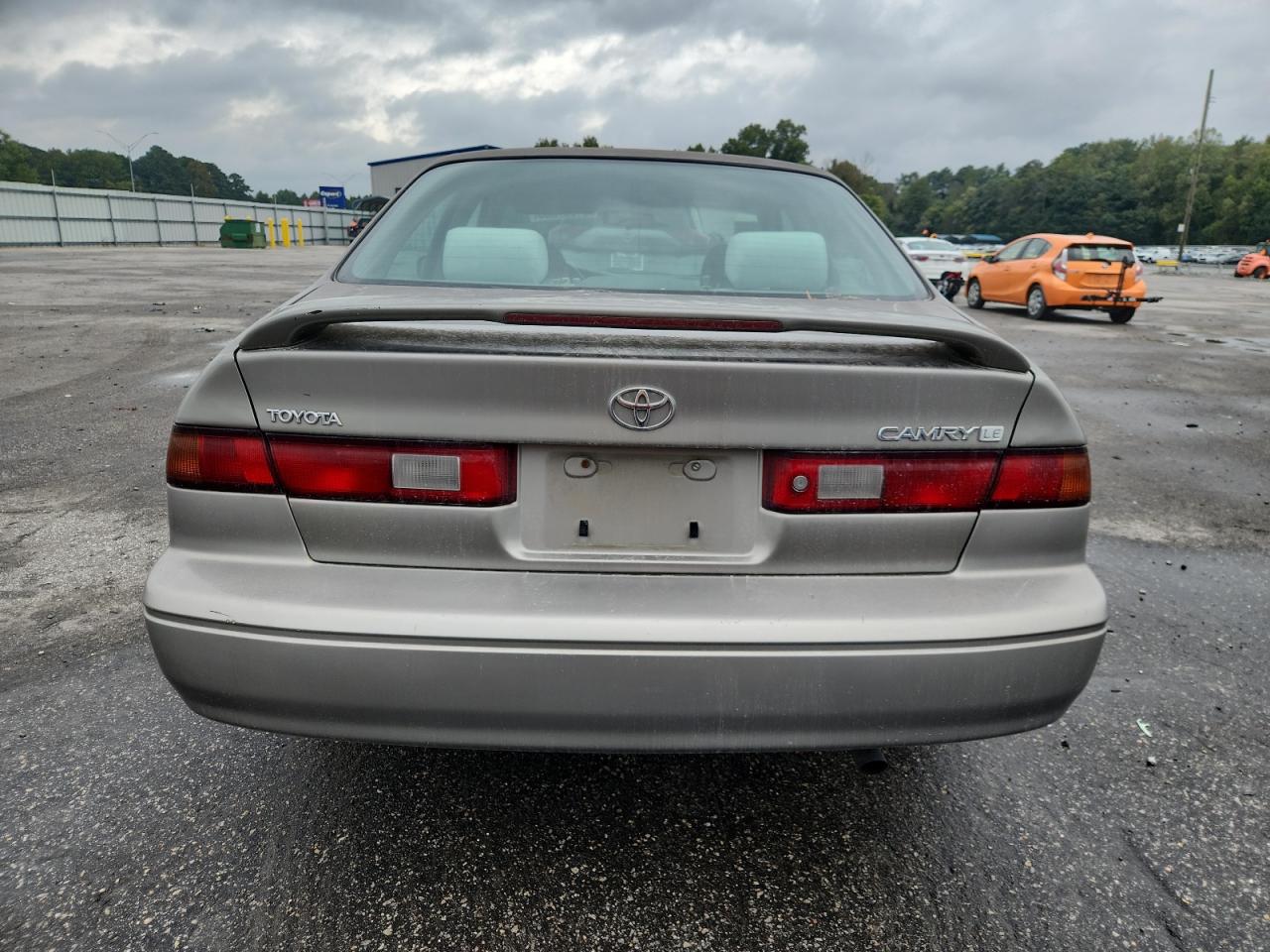 1997 Toyota Camry Ce VIN: 4T1BG22K4VU145407 Lot: 81957505
