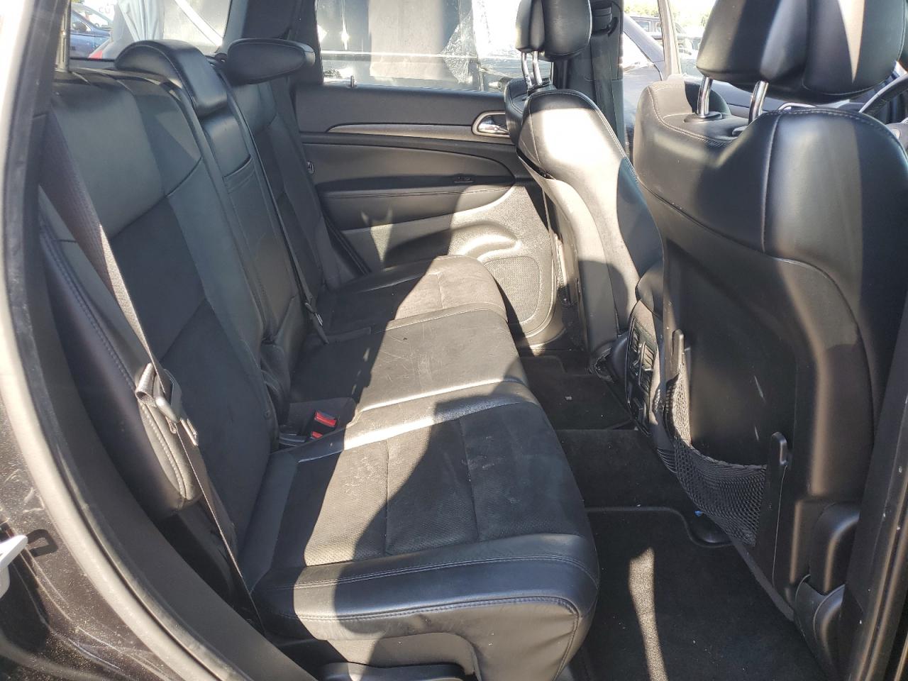 2015 Jeep Grand Cherokee Laredo VIN: 1C4RJEAG4FC749551 Lot: 81723055