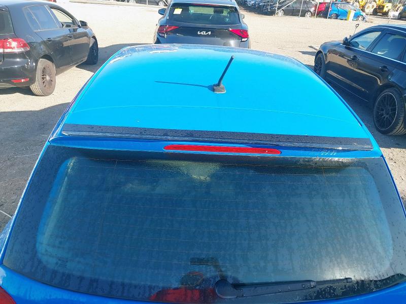 2015 VOLKSWAGEN POLO SE
