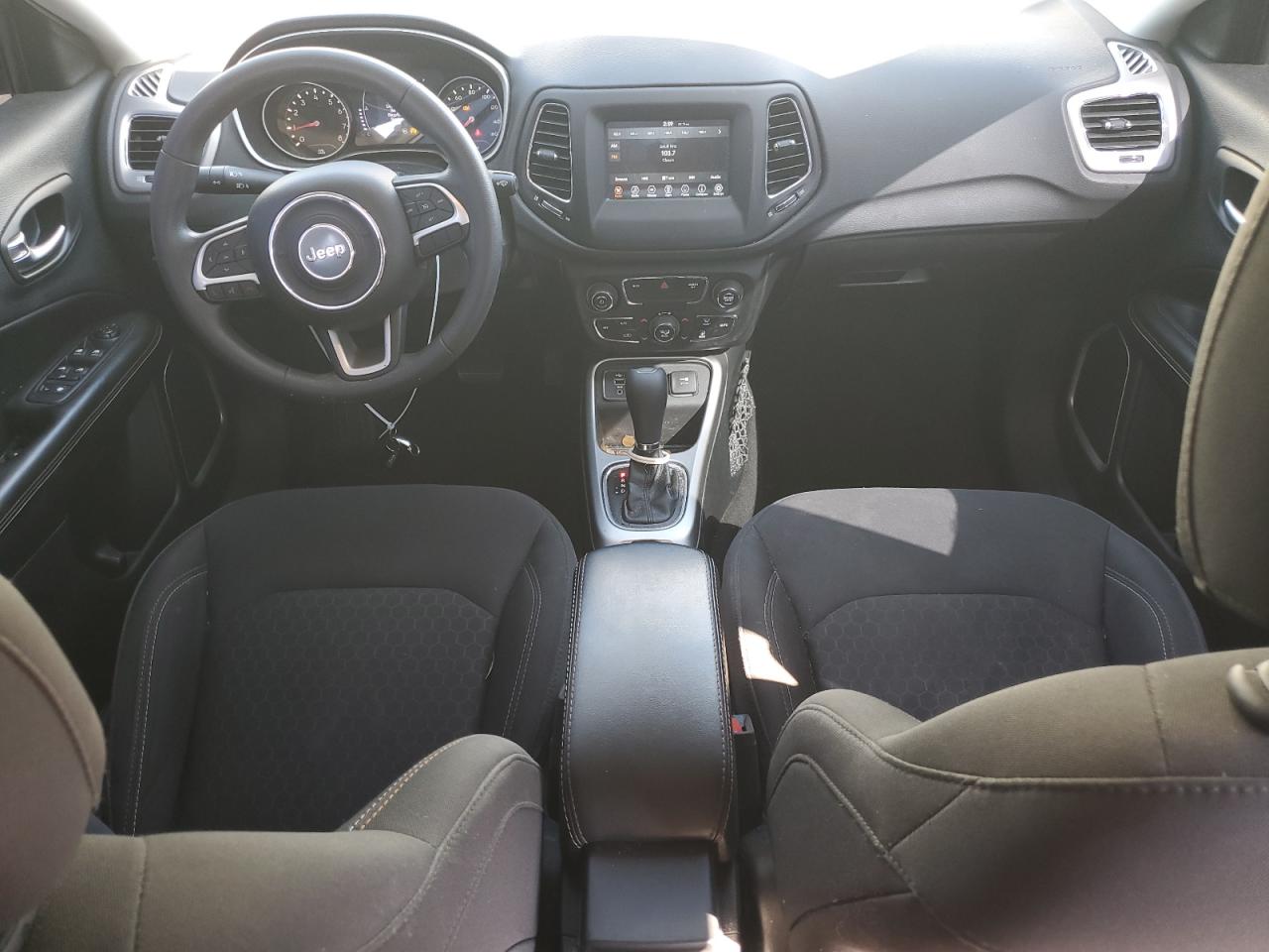 2019 Jeep Compass Sport VIN: 3C4NJCAB0KT727164 Lot: 81289585