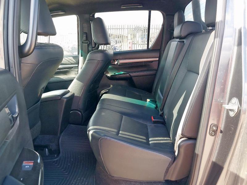 2022 TOYOTA HILUX INVINCIBLE X D/CAB PICK UP 2.8 D-4D AUTO