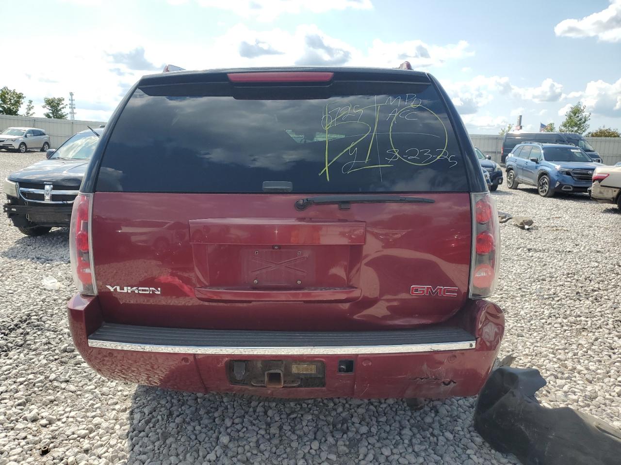2007 GMC Yukon Denali VIN: 1GKFK63887J340725 Lot: 70422025