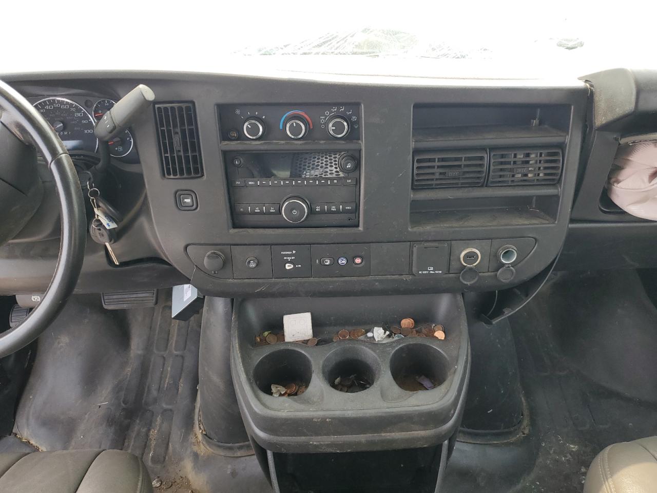 2022 Chevrolet Express G2500 VIN: 1GCWGAFP8N1271101 Lot: 71620035