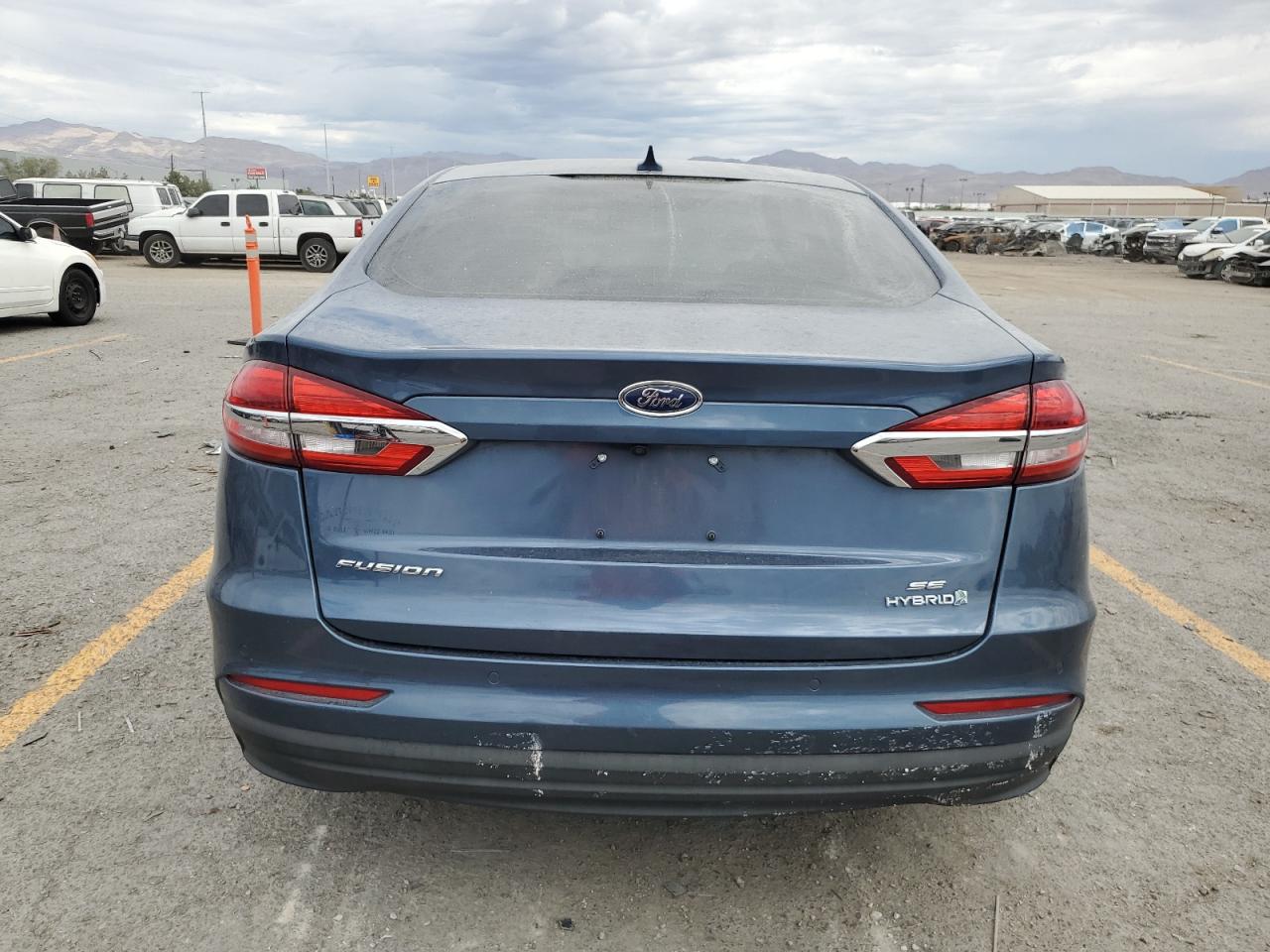 2019 Ford Fusion Se VIN: 3FA6P0LU0KR137808 Lot: 71536115