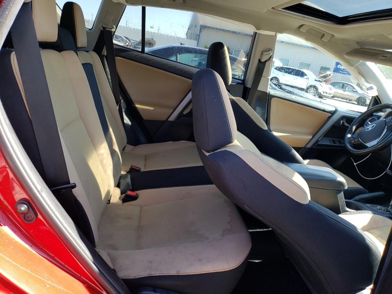 2017 Toyota Rav4 Xle VIN: 2T3WFREV9HW348422 Lot: 84186705