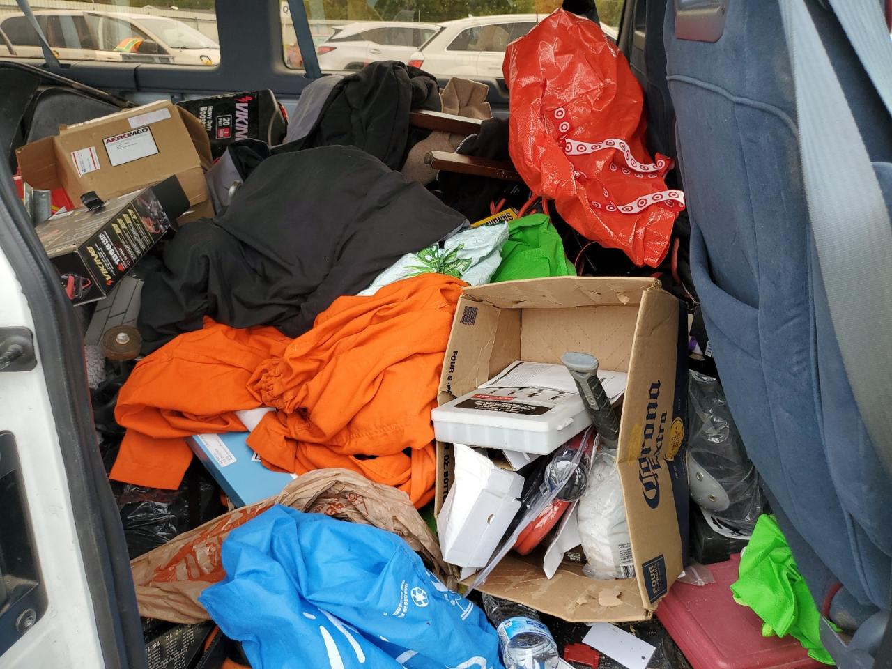 1994 Ford Econoline E150 VIN: 1FMEE11N8RHA37203 Lot: 83876995