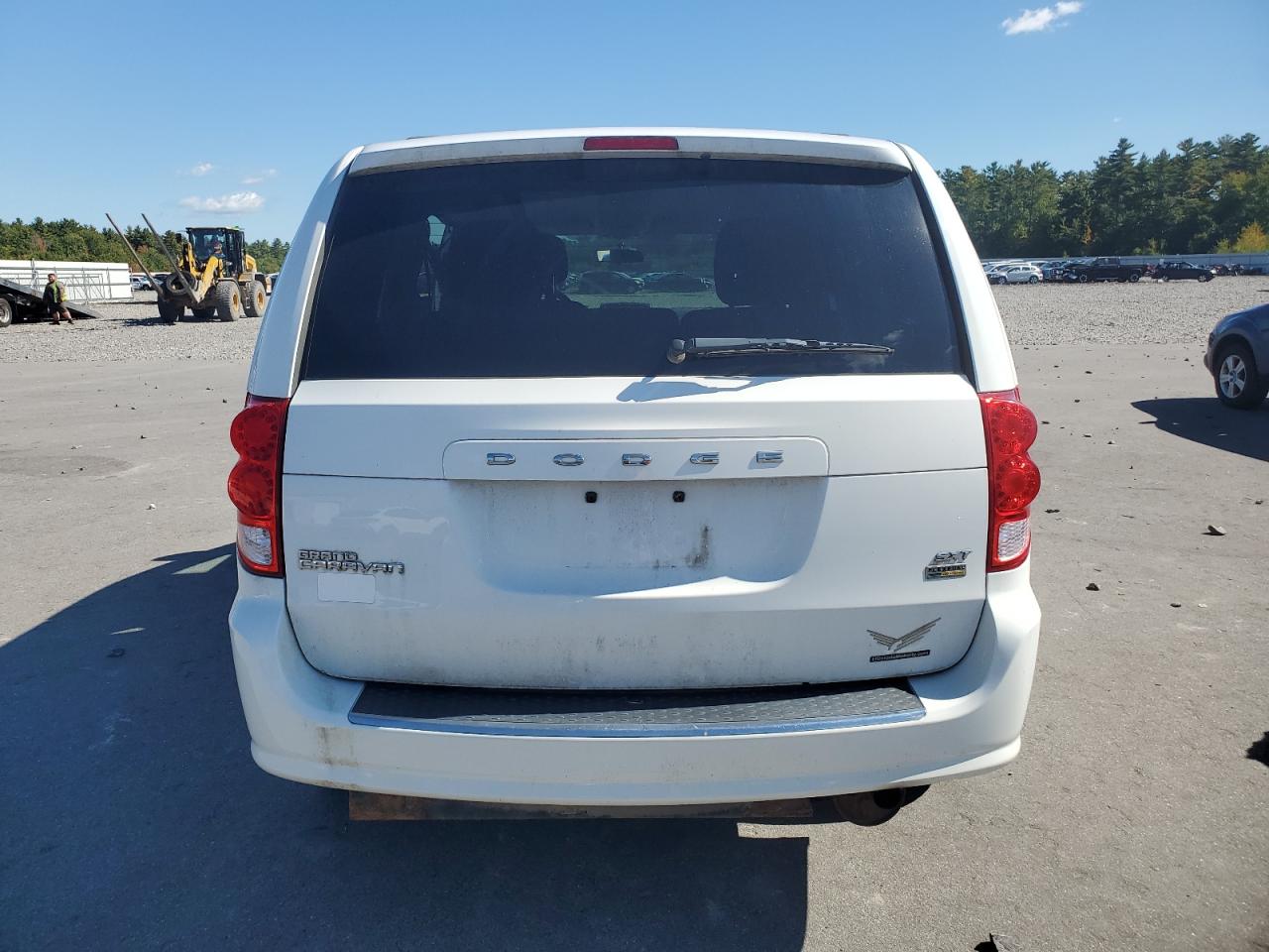 2014 Dodge Grand Caravan Sxt VIN: 2C4RDGCGXER252753 Lot: 82150715