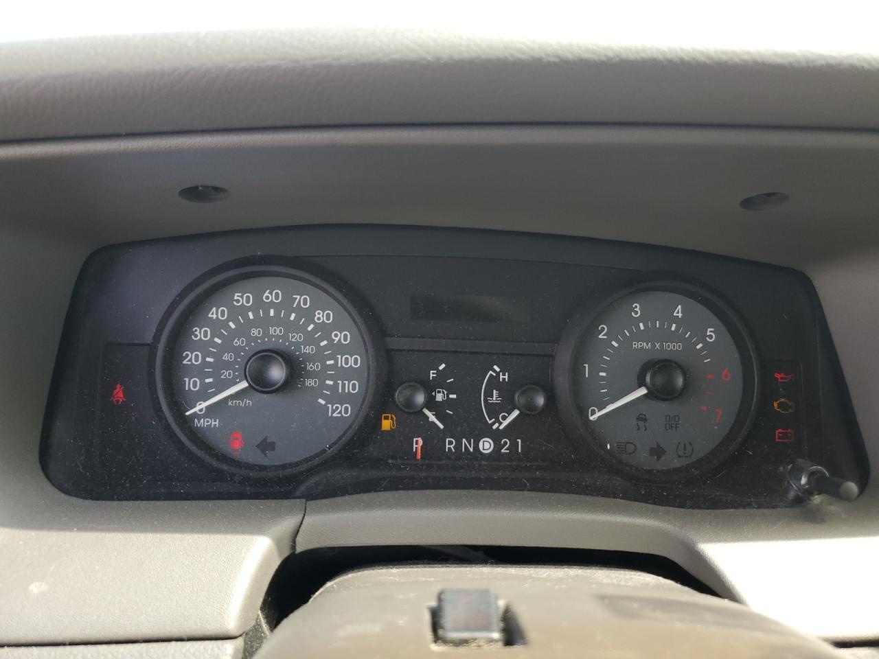 2006 Mercury Grand Marquis Gs VIN: 2MEFM74V36X632352 Lot: 80210255