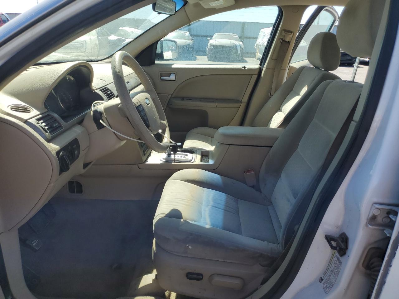 2005 Ford Five Hundred Se VIN: 1FAFP23145G188676 Lot: 80740875