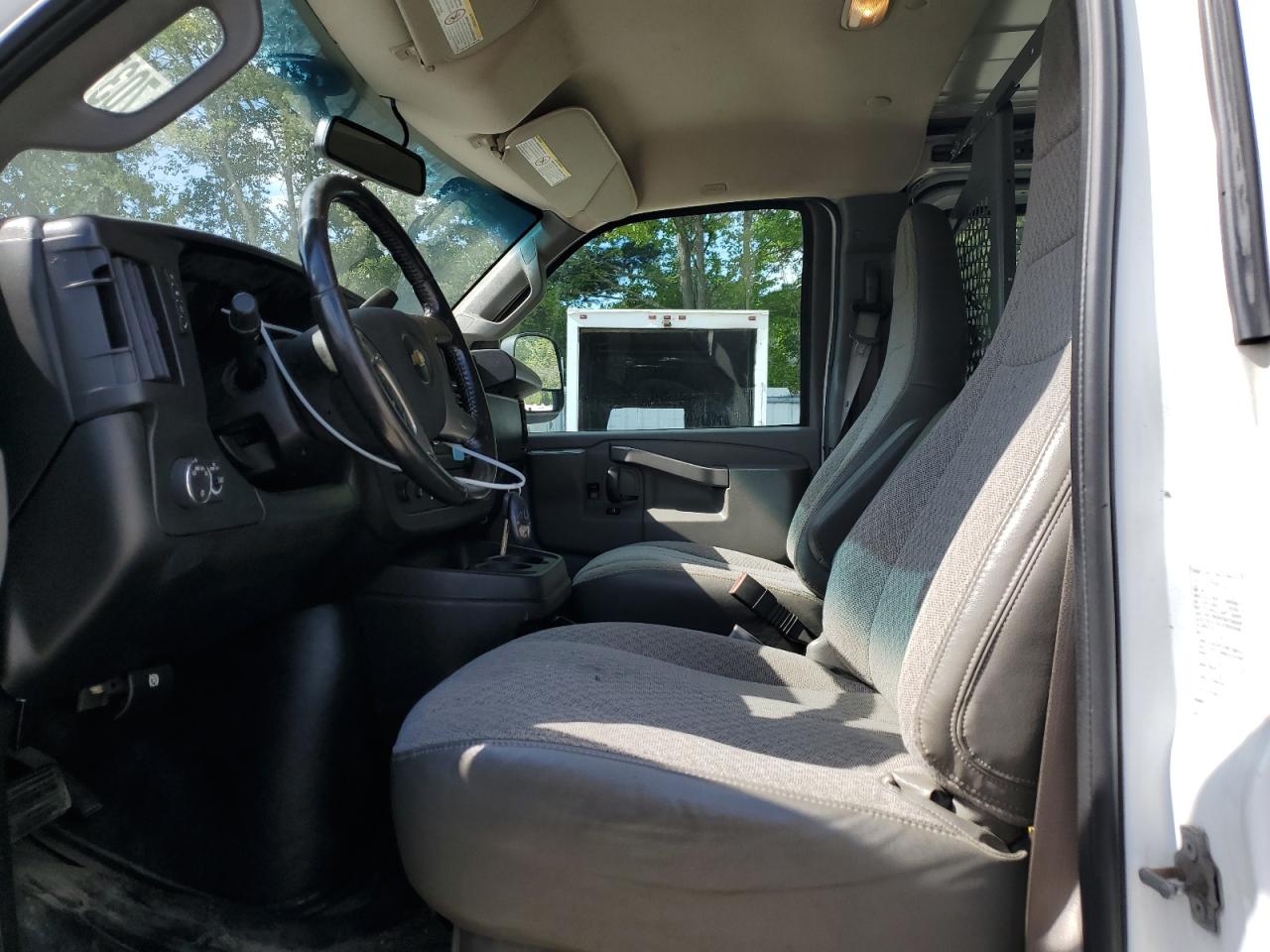 2017 Chevrolet Express G2500 VIN: 1GCWGAFF7H1342588 Lot: 70373395