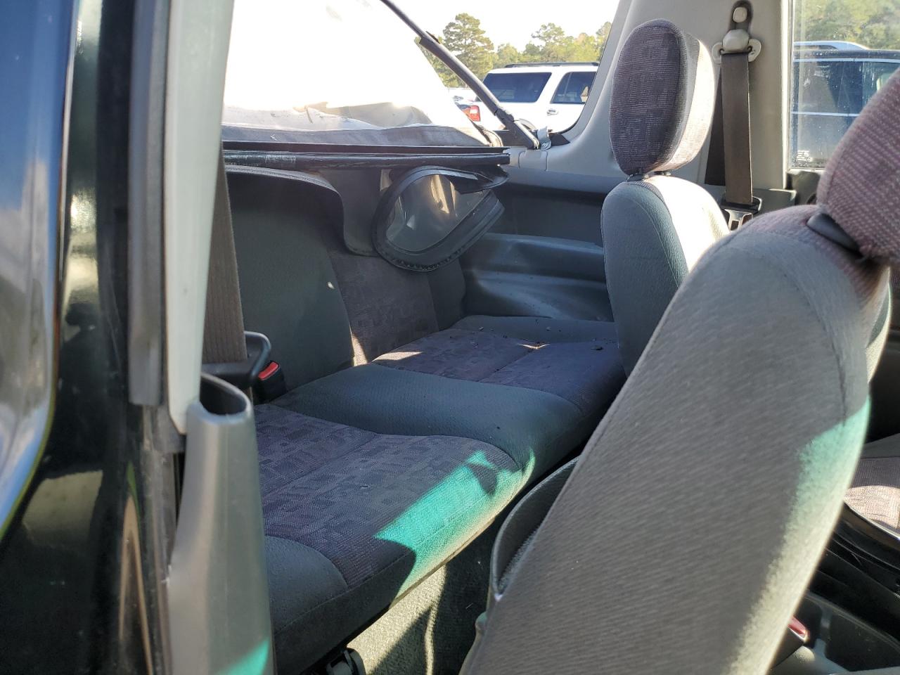 1999 Chevrolet Tracker VIN: 2CNBE18C4X6938322 Lot: 83774925