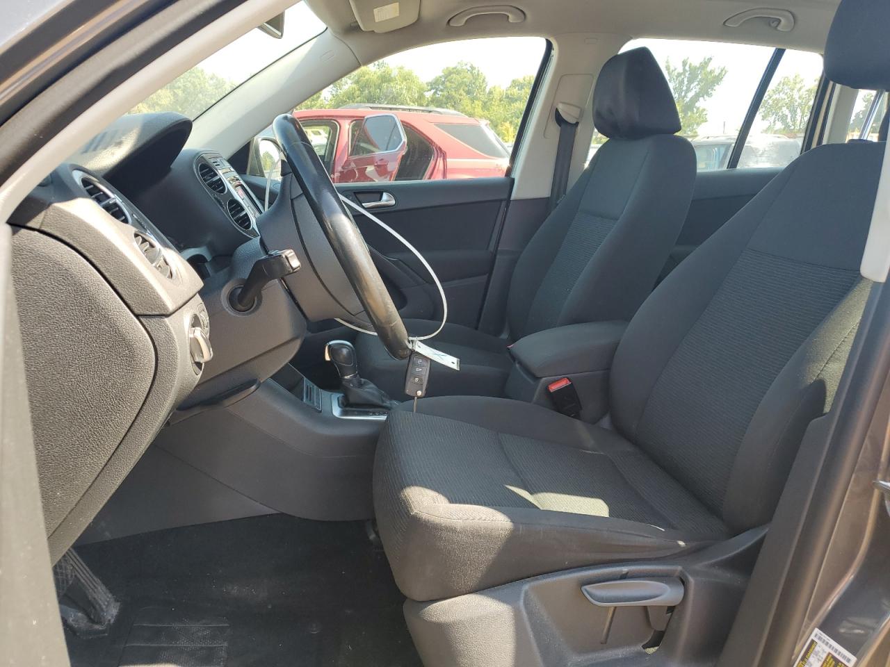 2015 Volkswagen Tiguan S VIN: WVGAV7AX7FW605905 Lot: 71708525