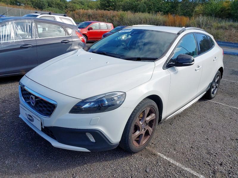 2014 VOLVO V40 CROSS COUNTRY LUX NAV  for sale at Copart SANDTOFT