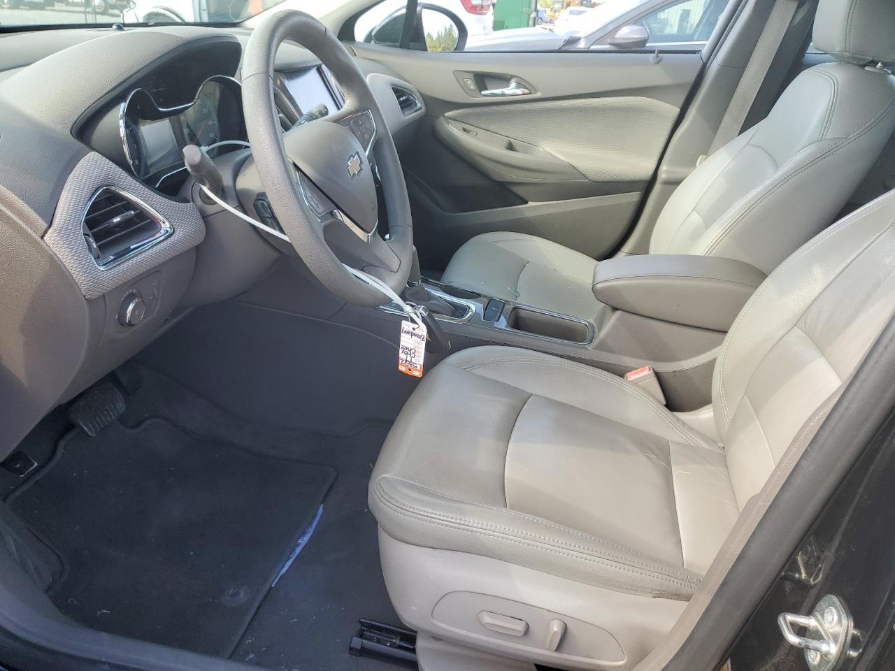 2017 Chevrolet Cruze Lt VIN: 3G1BE6SM2HS550410 Lot: 84227235