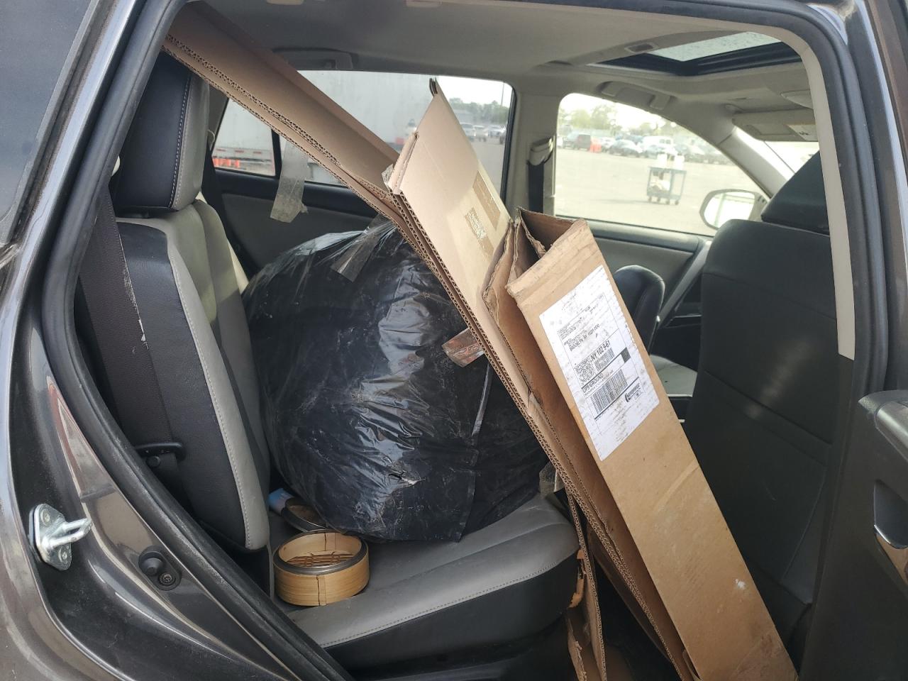 2018 Toyota Rav4 Hv Limited VIN: JTMDJREV1JD181059 Lot: 84439045